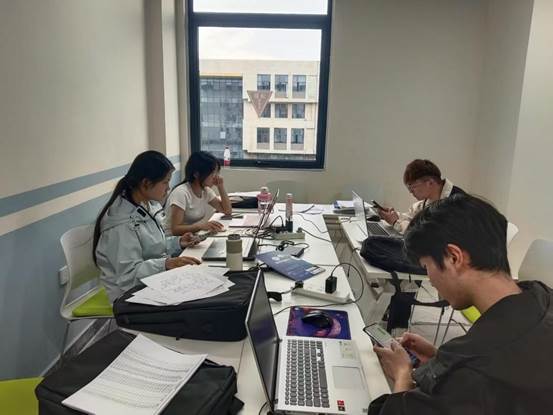 d9a59a767b79f594c9f06a57a21b5d7