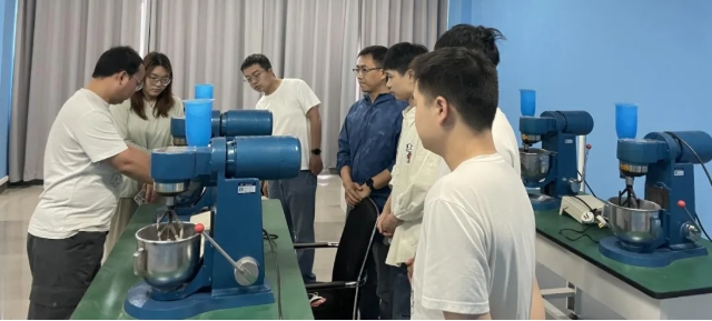 学校管理经验介绍_高校实验室安全管理提升_实验室安全教育专题培训